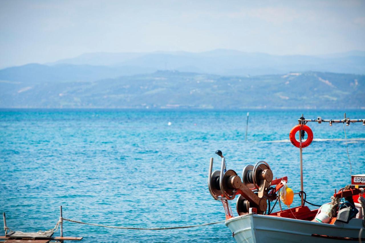 Ayia Marina Suites Ouranoupoli Esterno foto